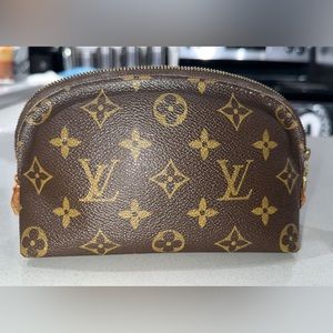 Vintage Louis Vuitton Monogram Makeup Pouch (Authentic)